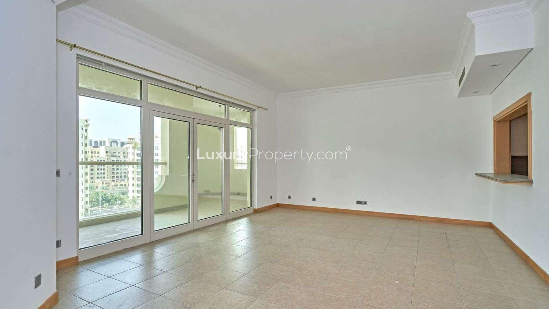 2-bedroom E-Type apartment interior, Al Khudrawi, Shoreline Apartments, Palm Jumeirah for sale