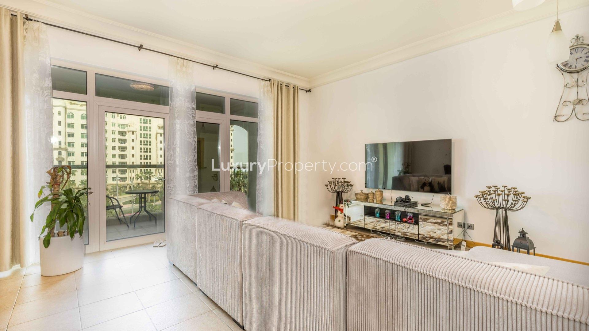 Mid-floor apartment exterior in Shoreline Apartments, Palm Jumeirah, Dubai, for sale