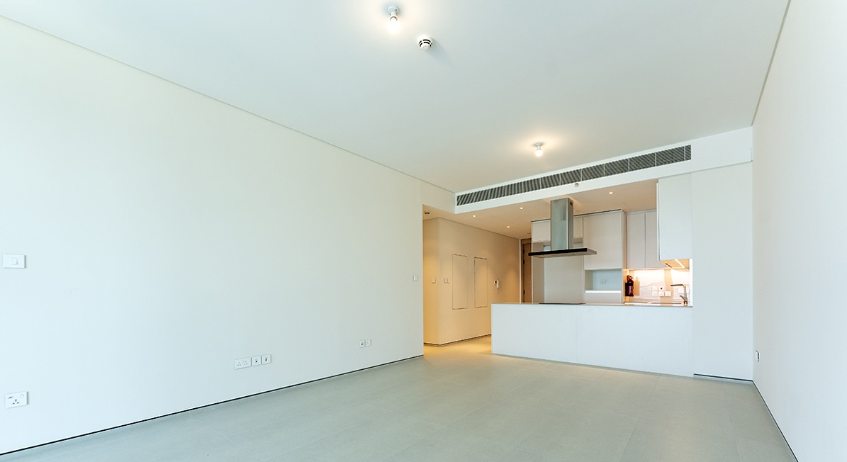 "Spacious living area in luxury beachfront apartment, The Address Jumeirah Resort, Jumeirah Beach Residence.","Stunning beachfront view from apartment in The Address Jumeirah Resort, Jumeirah Beach Residence.",Empty room with beachfront view in Jumeirah Beach Residence apartment for sale