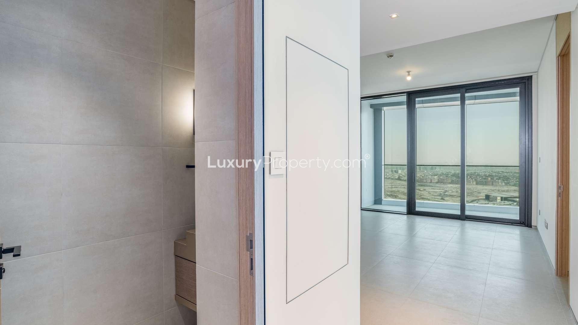 Empty room in 2-bedroom apartment, The Address Jumeirah Beach Residence, modern design