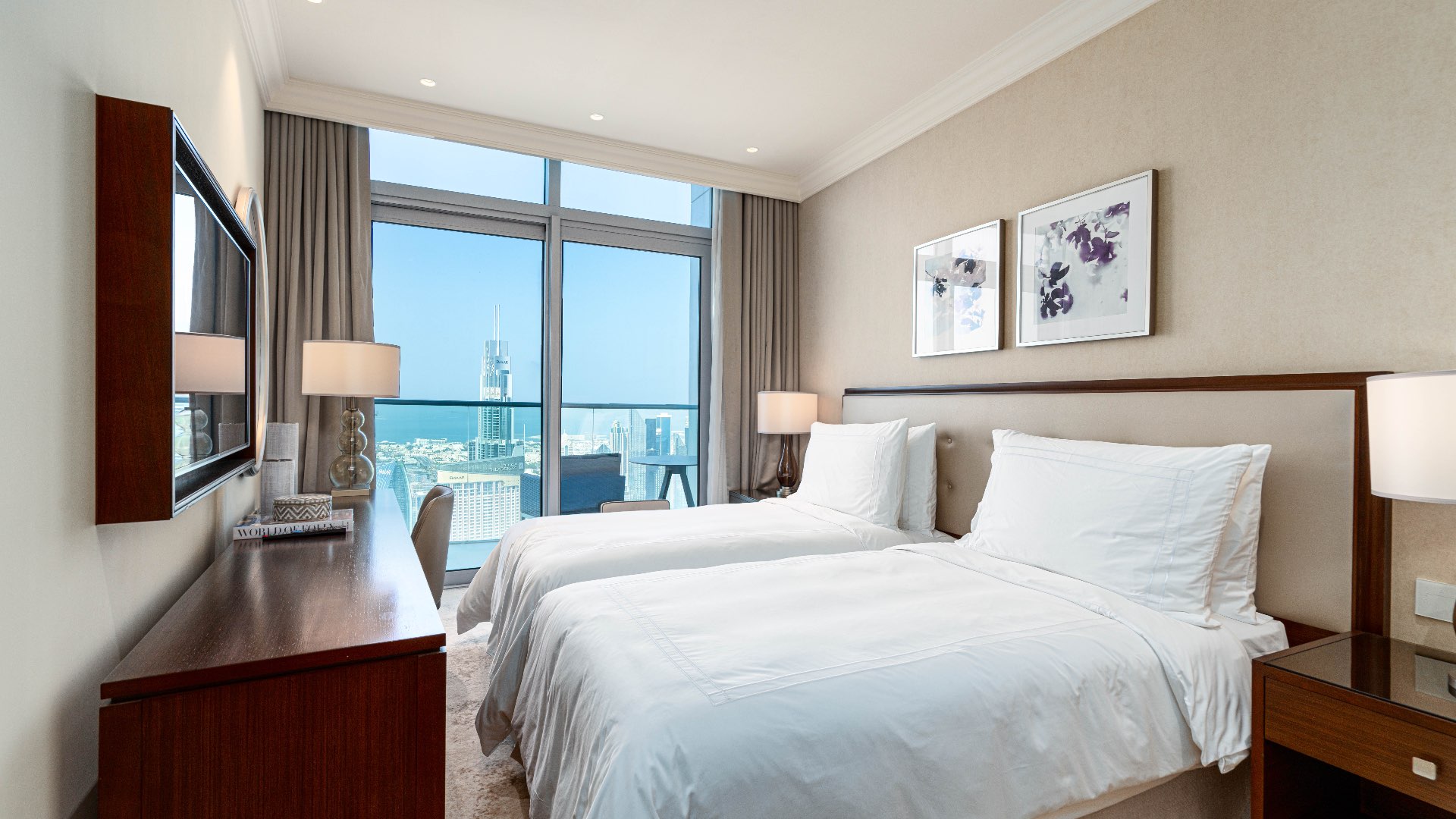 Dining room with Burj Khalifa view in Downtown Dubai apartment for sale