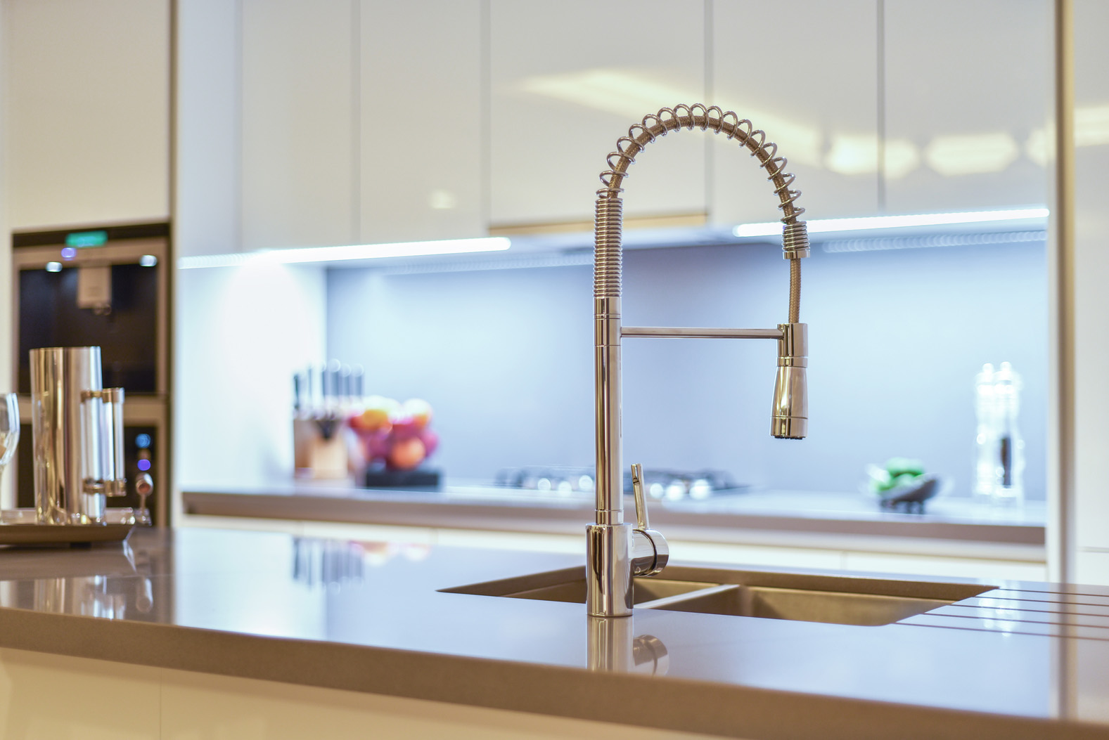 Luxurious bedroom with city view in The Sterling, Business Bay apartment