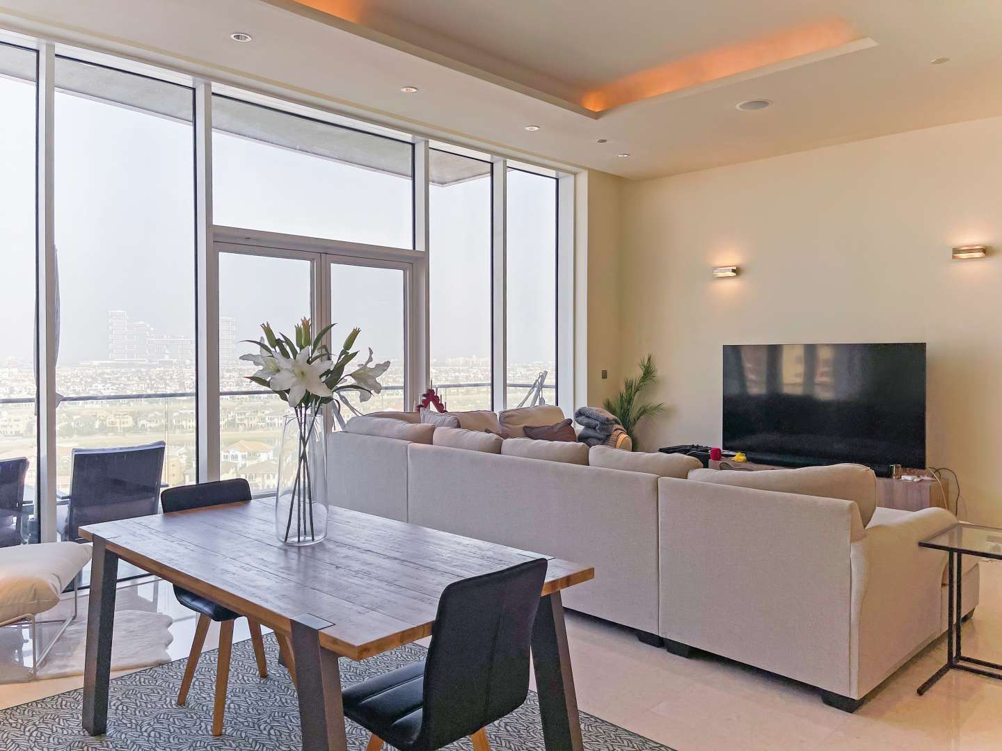Elegant living room with sea view in Tiara Residences, Palm Jumeirah apartment for sale