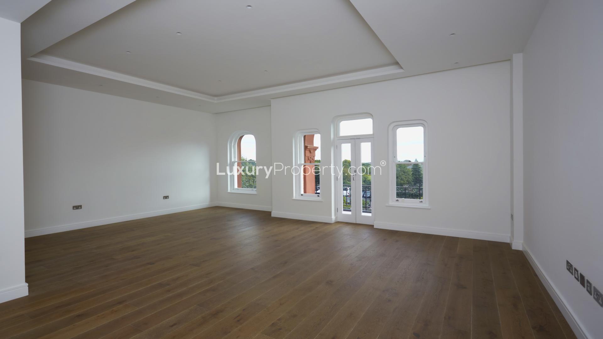 Modern kitchen in Elie Saab penthouse, London, with sleek design and Hyde Park views