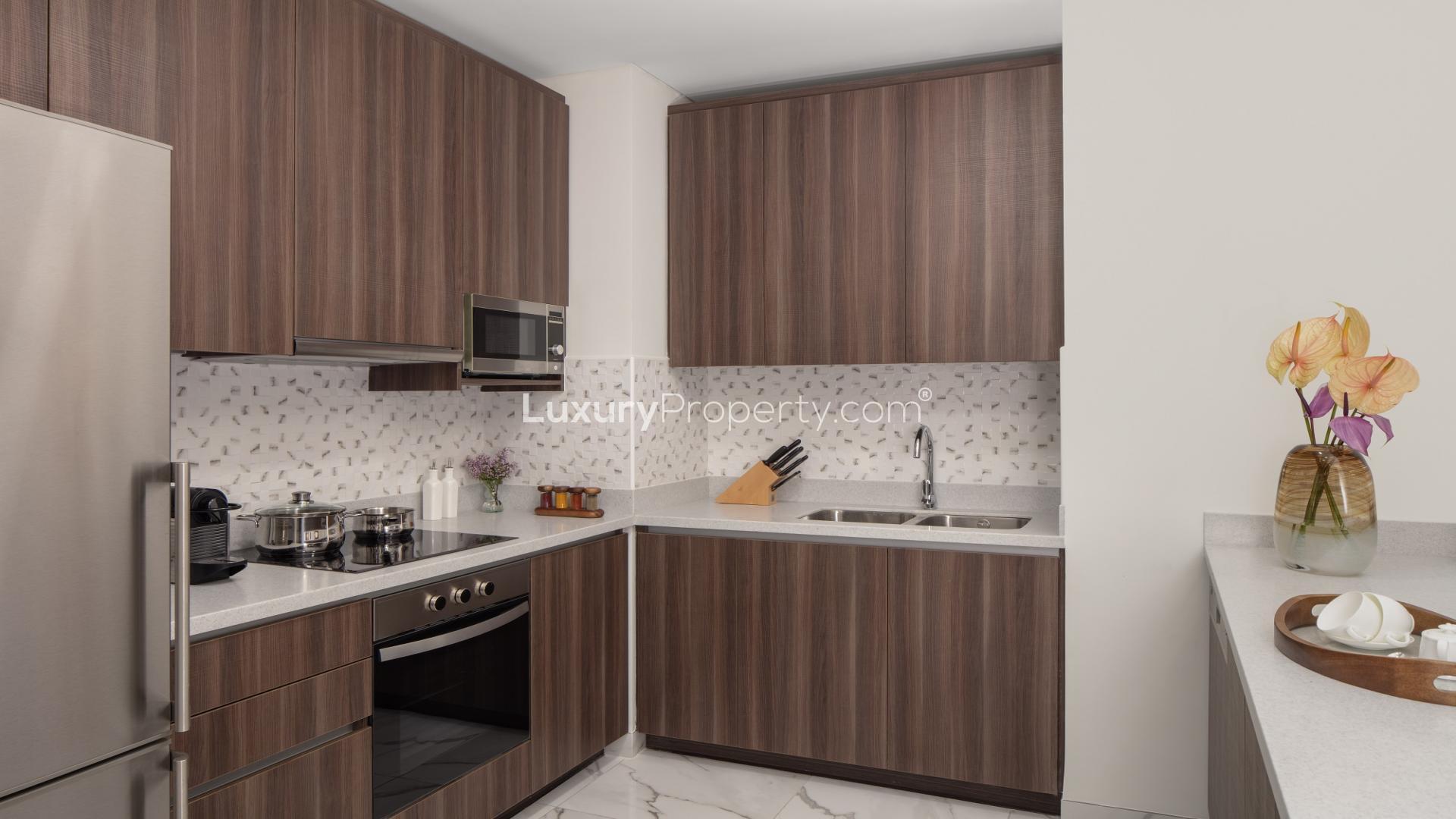 Modern kitchen in 2-bedroom apartment, Avani Palm View Hotel, Dubai Media City, for rent