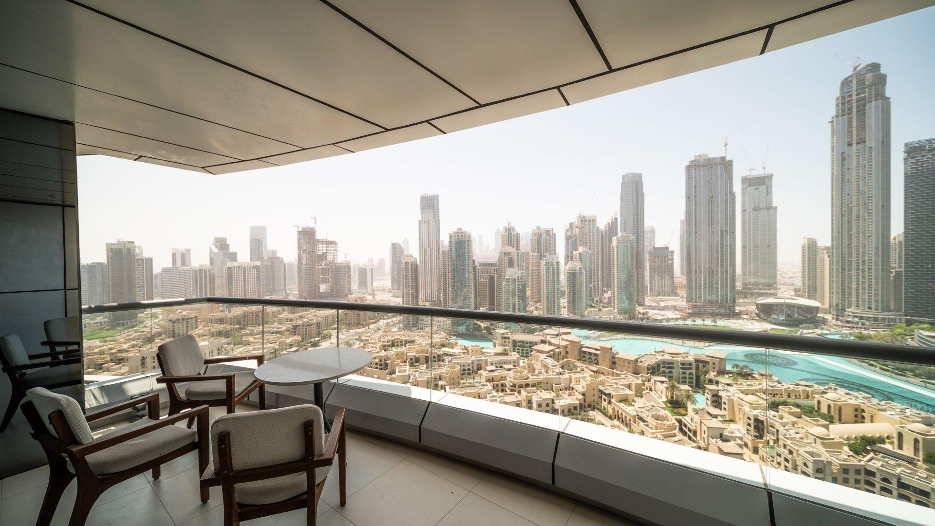 Spacious living room in serviced apartment, Burj Lake Hotel, Downtown Dubai, for rent