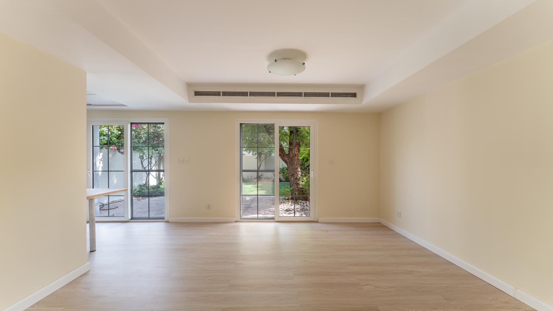 Beautiful garden view of upgraded 2-bedroom villa in Al Reem, Arabian Ranches for rent