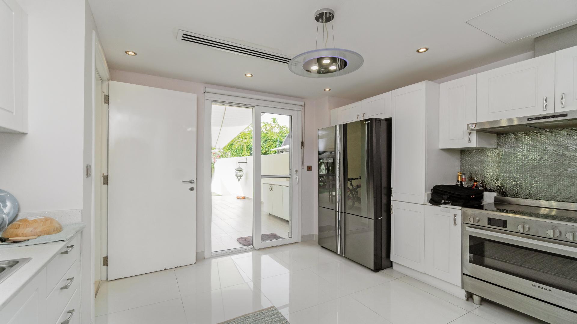 Townhouse in Maeen, The Lakes with patio and garden, for sale, LP11790