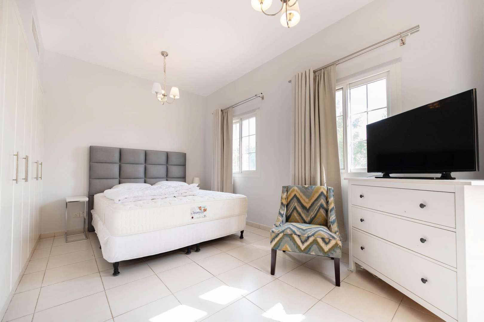 Fully furnished villa kitchen with modern appliances in The Springs, Emirates Living