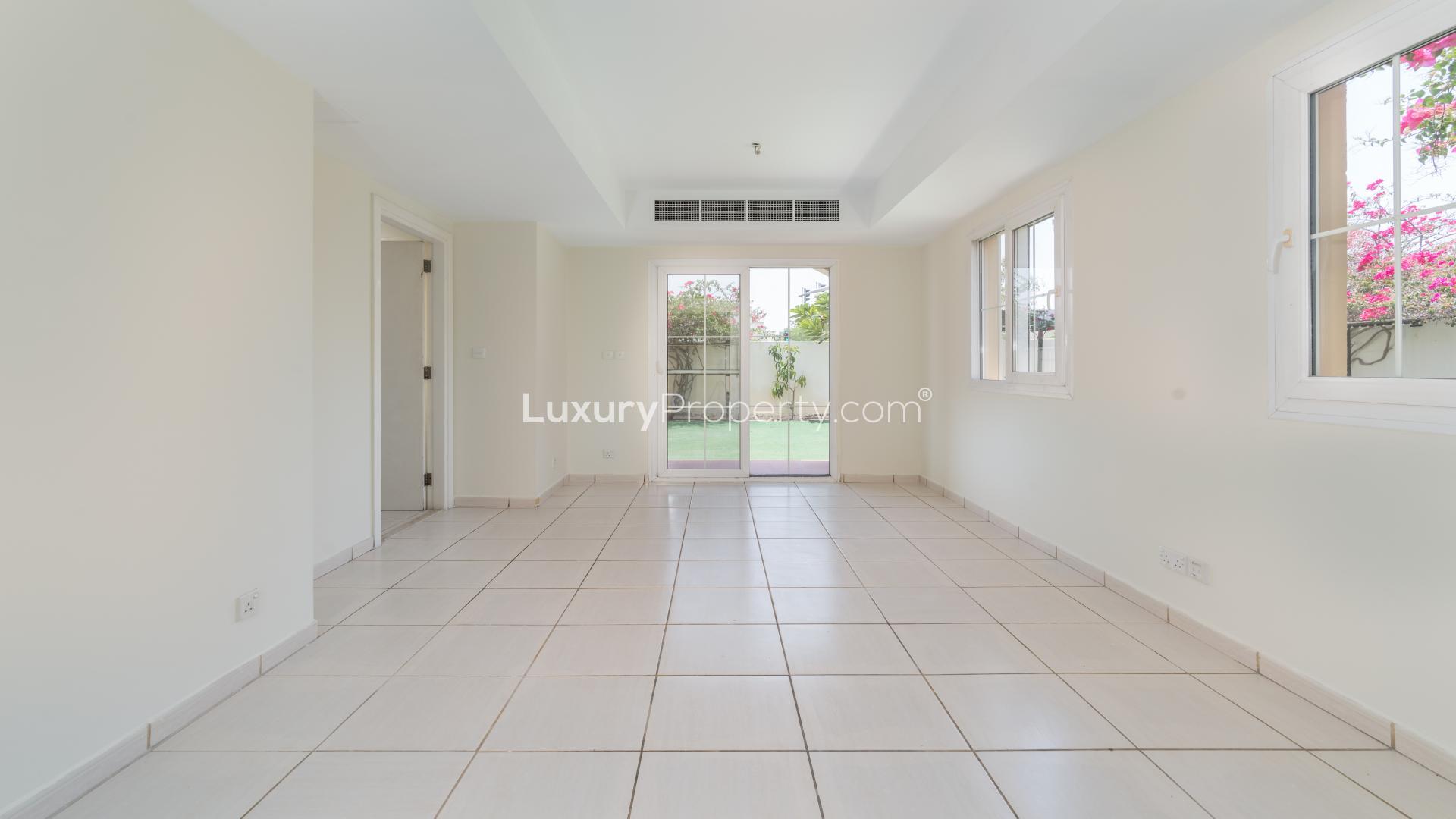 Beautiful garden view of 2-bedroom villa in The Springs, Emirates Living, for rent