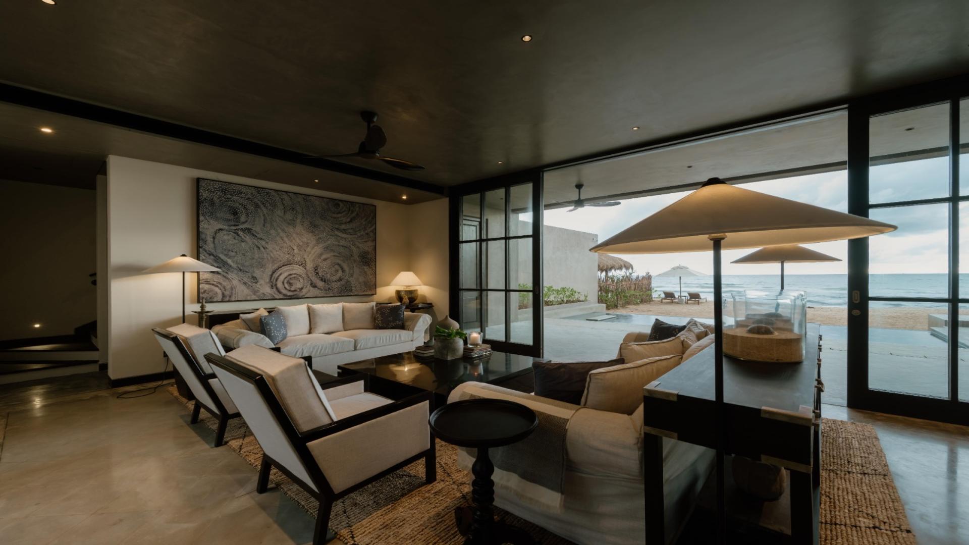 Luxurious beachfront villa in Kaimu, Galle with open-plan living and ocean views