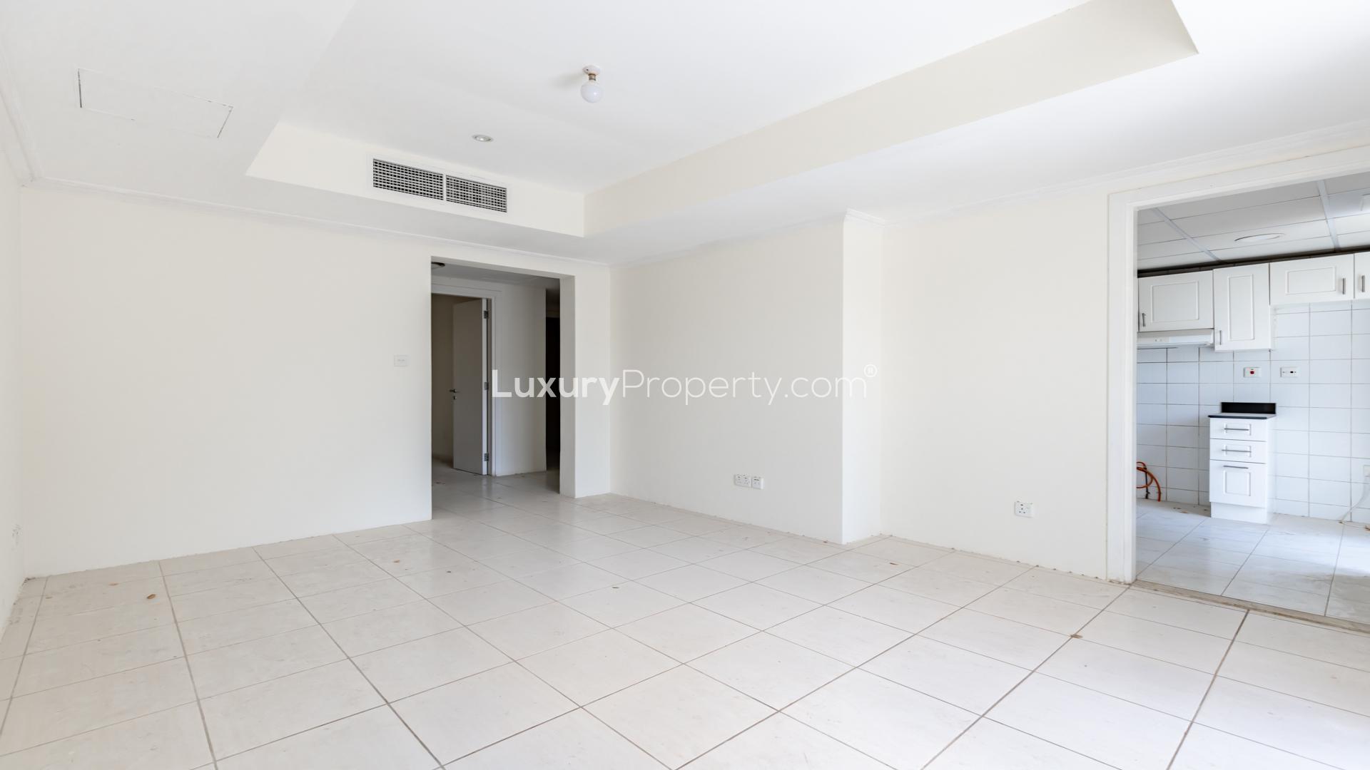 2-Bedroom Villa Garden in Springs 10, The Springs, with Patio and Lush Greenery