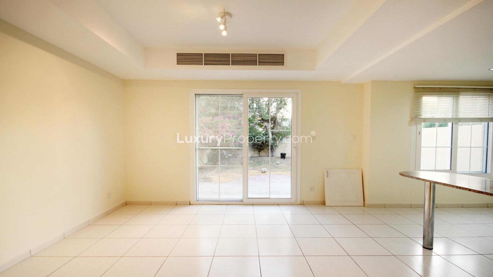 Private garden view of villa for sale in The Springs, Dubai