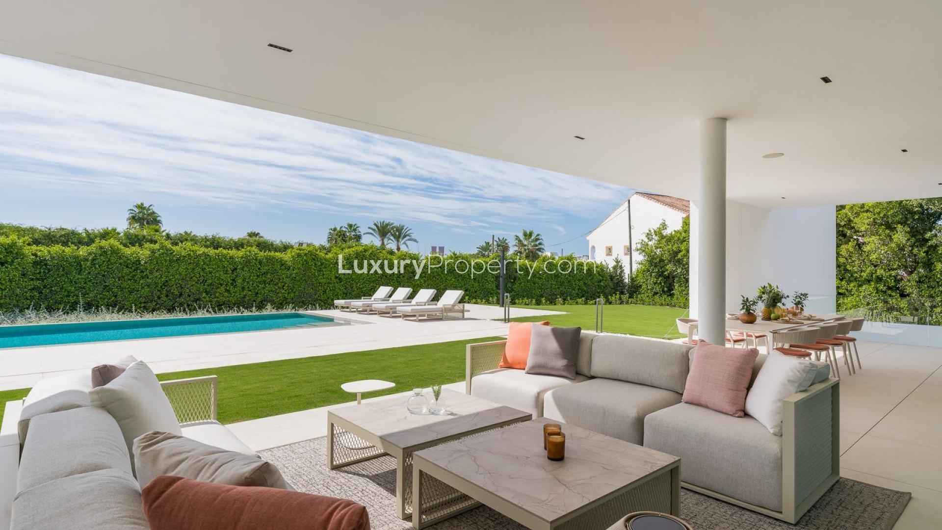 Modern detached villa with pool in The Golden Mile, Marbella, for sale