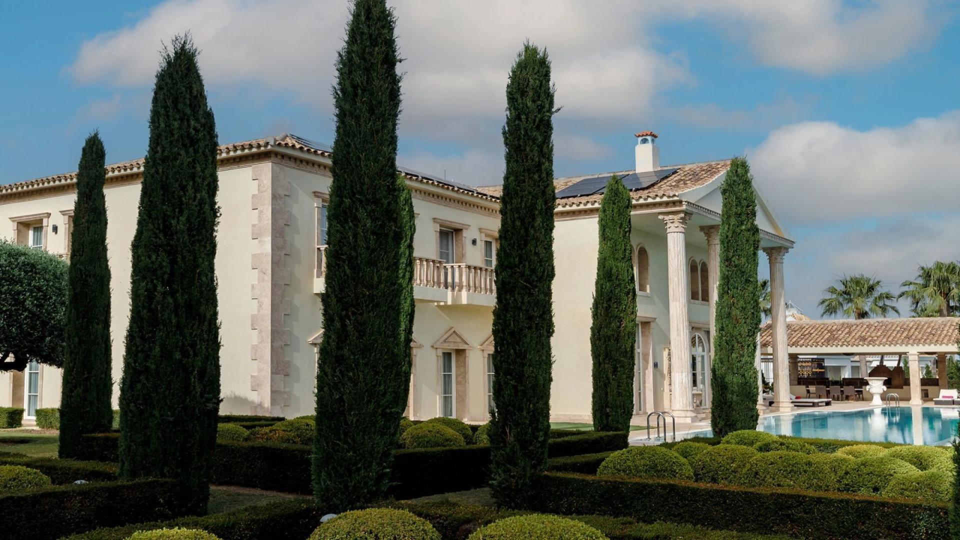 Luxury villa with manicured gardens and pool in Sierra Blanca, Marbella for sale