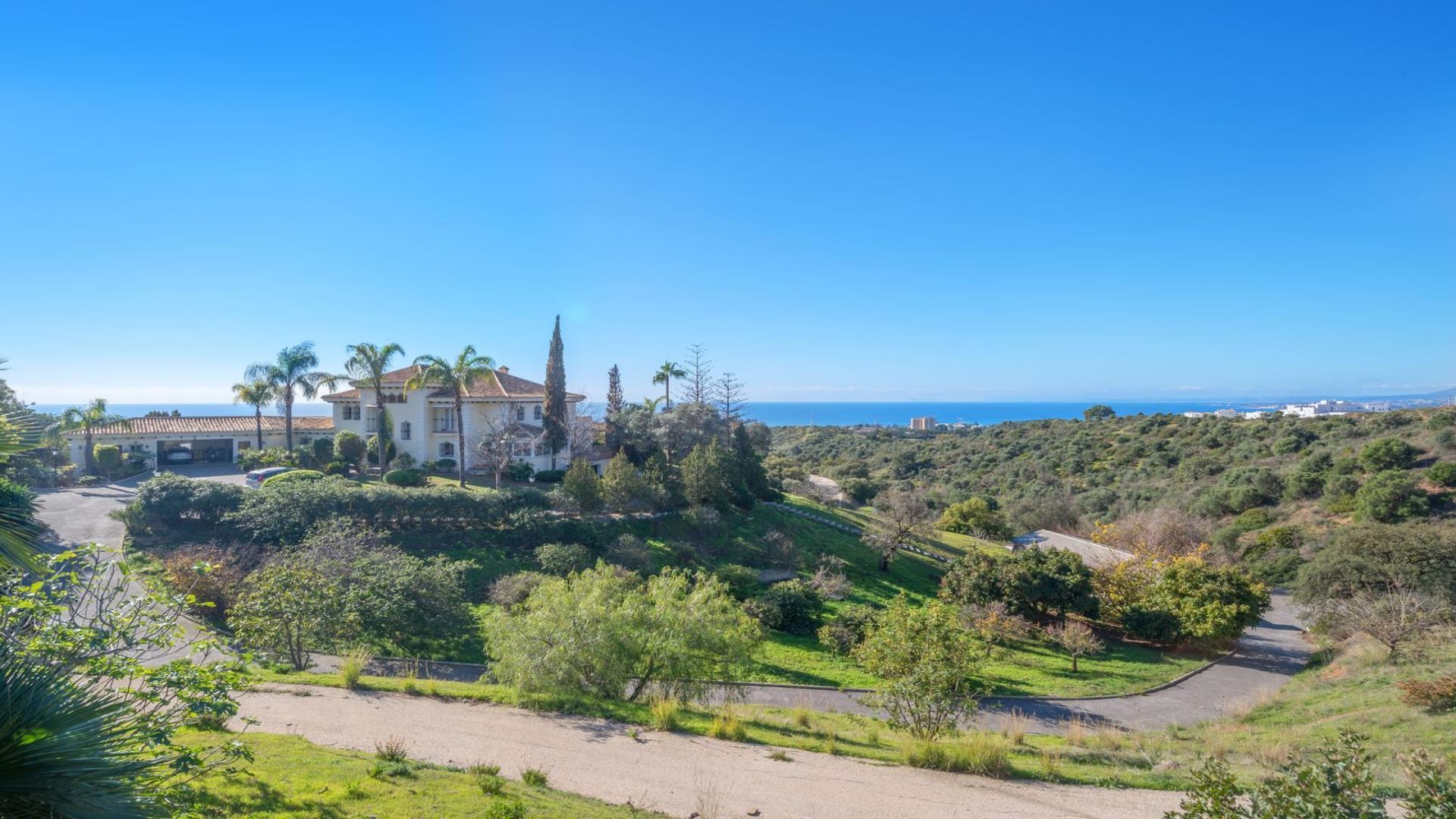 Luxury rustic villa with sea views in Altos de los Monteros, Marbella, for sale