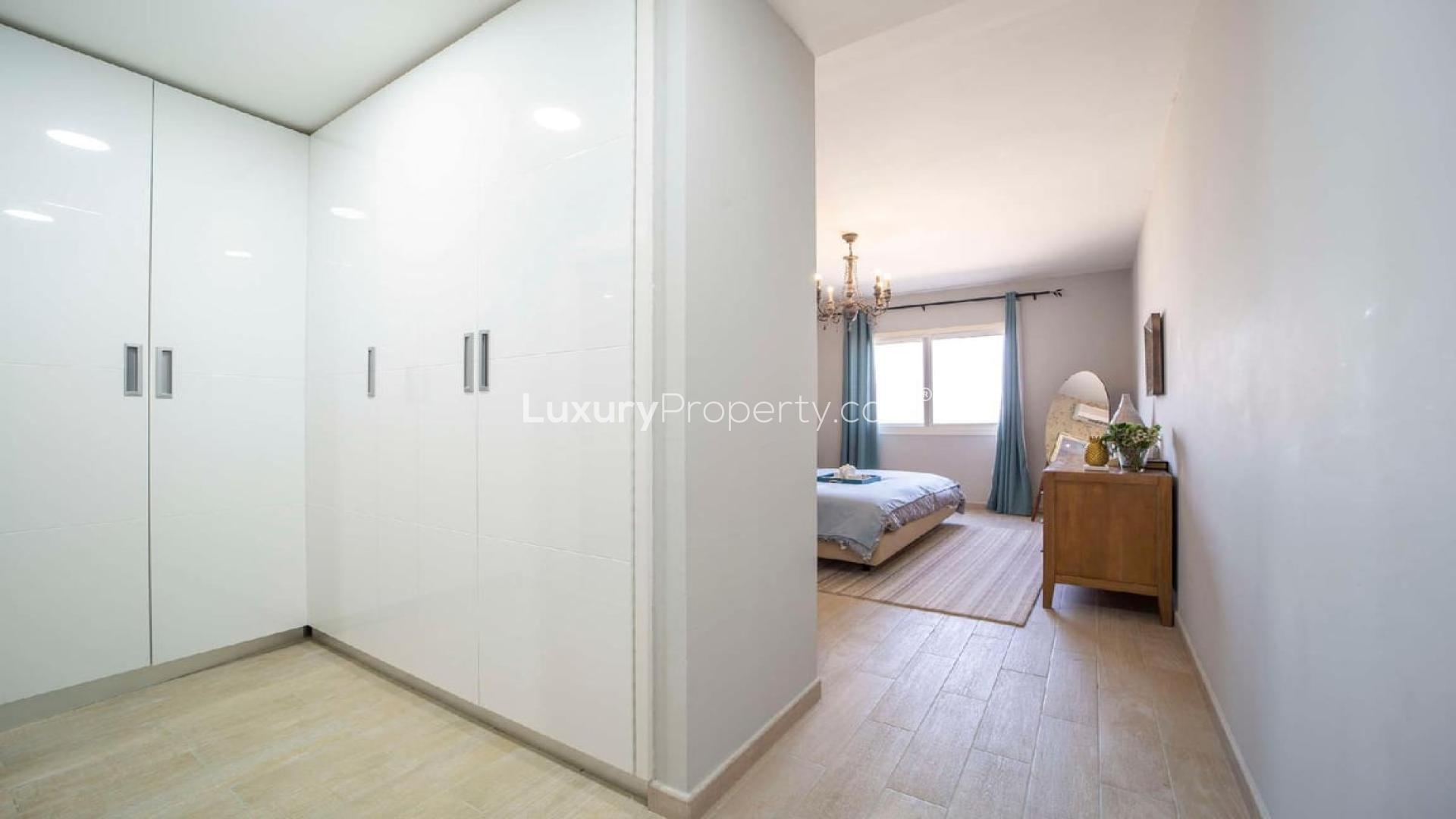 Luxury living room in 3-bedroom apartment, Al Andalus, Jumeirah Golf Estates, stylish decor