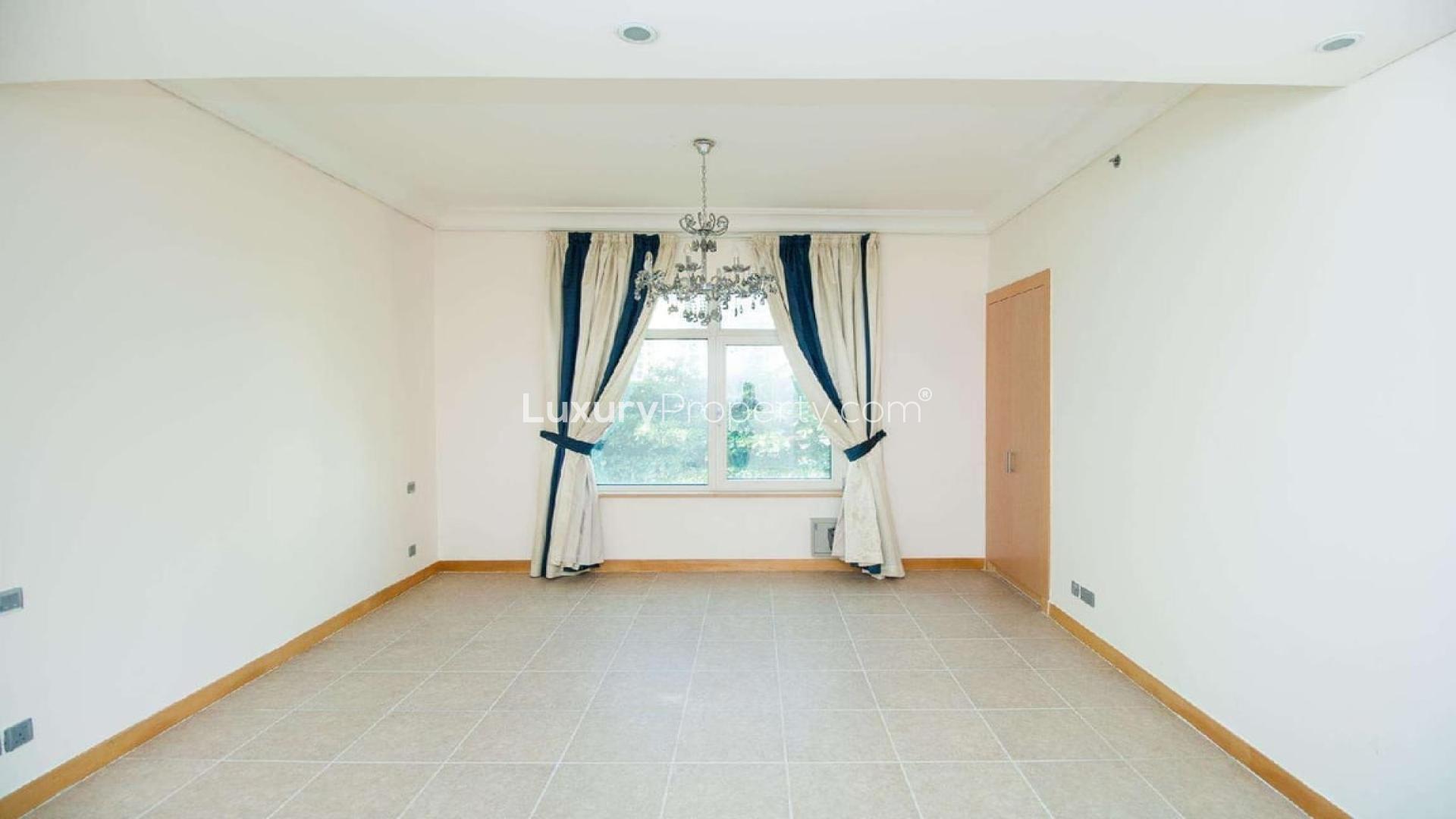 Aerial view of Shoreline Apartments beach and pool, Palm Jumeirah, Dubai