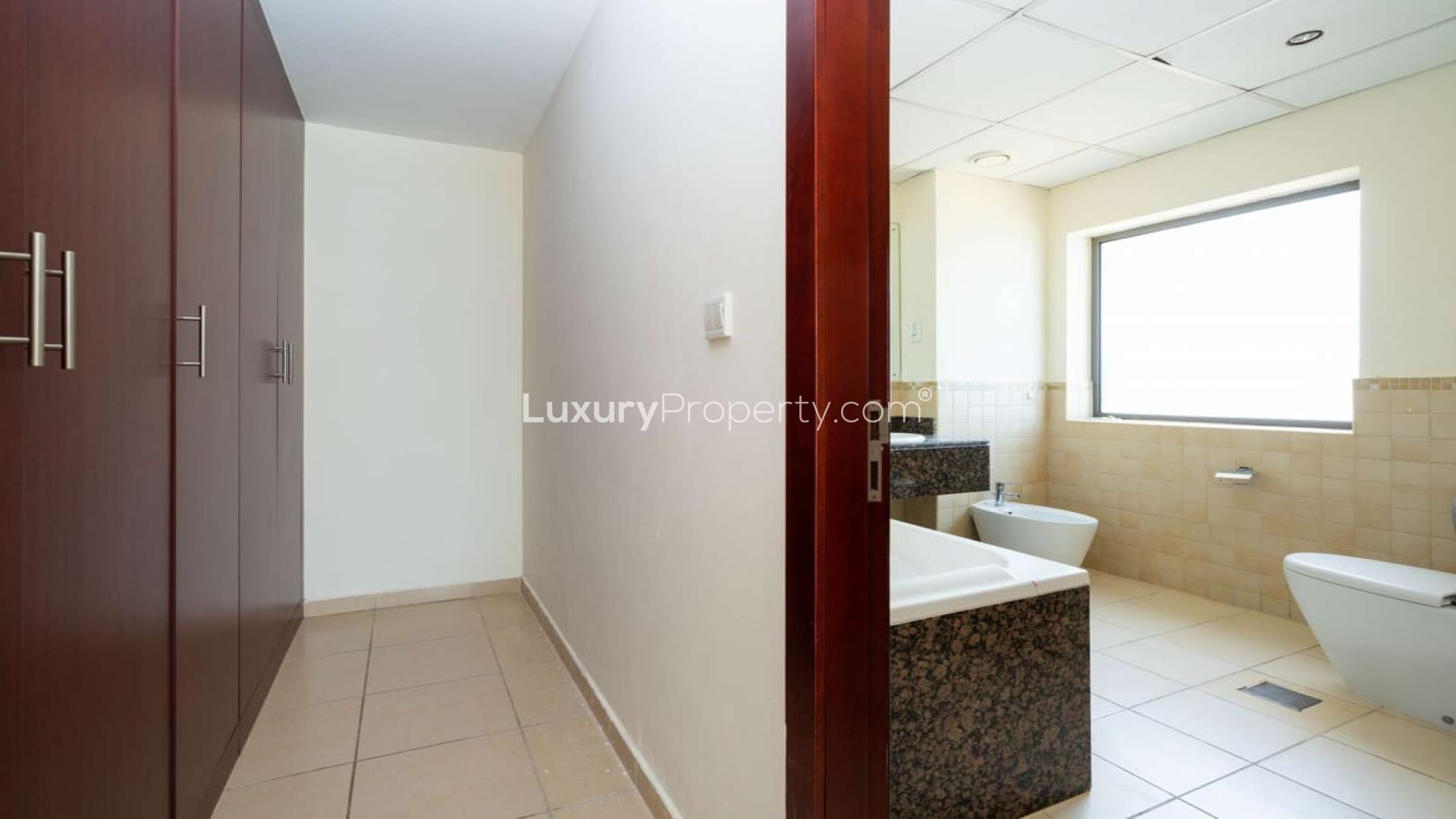 Stunning sea view from luxury apartment in Rimal 3, Jumeirah Beach Residence, Dubai