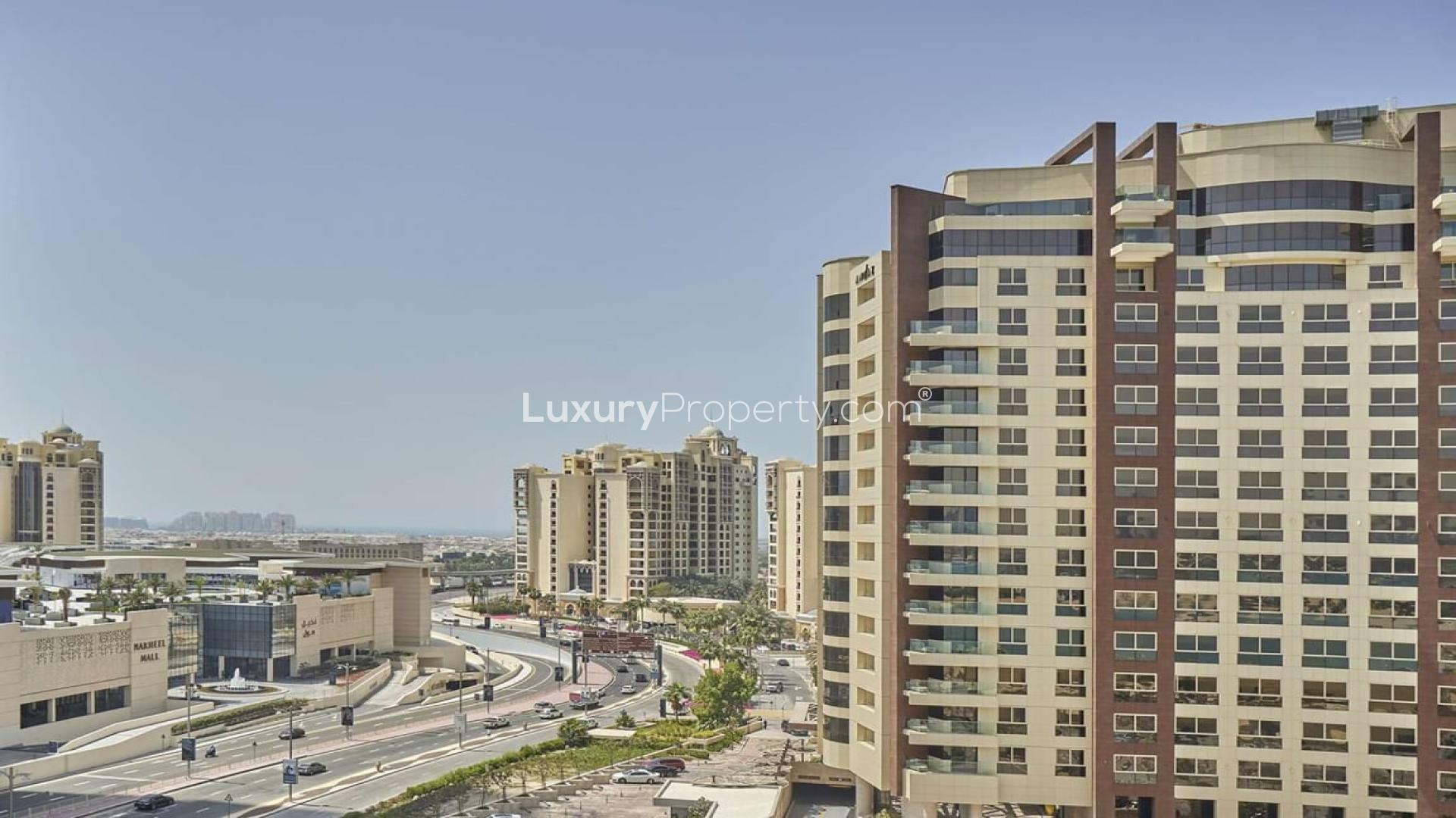 N/A,Penthouse view of Shoreline Apartments, Palm Jumeirah, Dubai for rent - LP06269