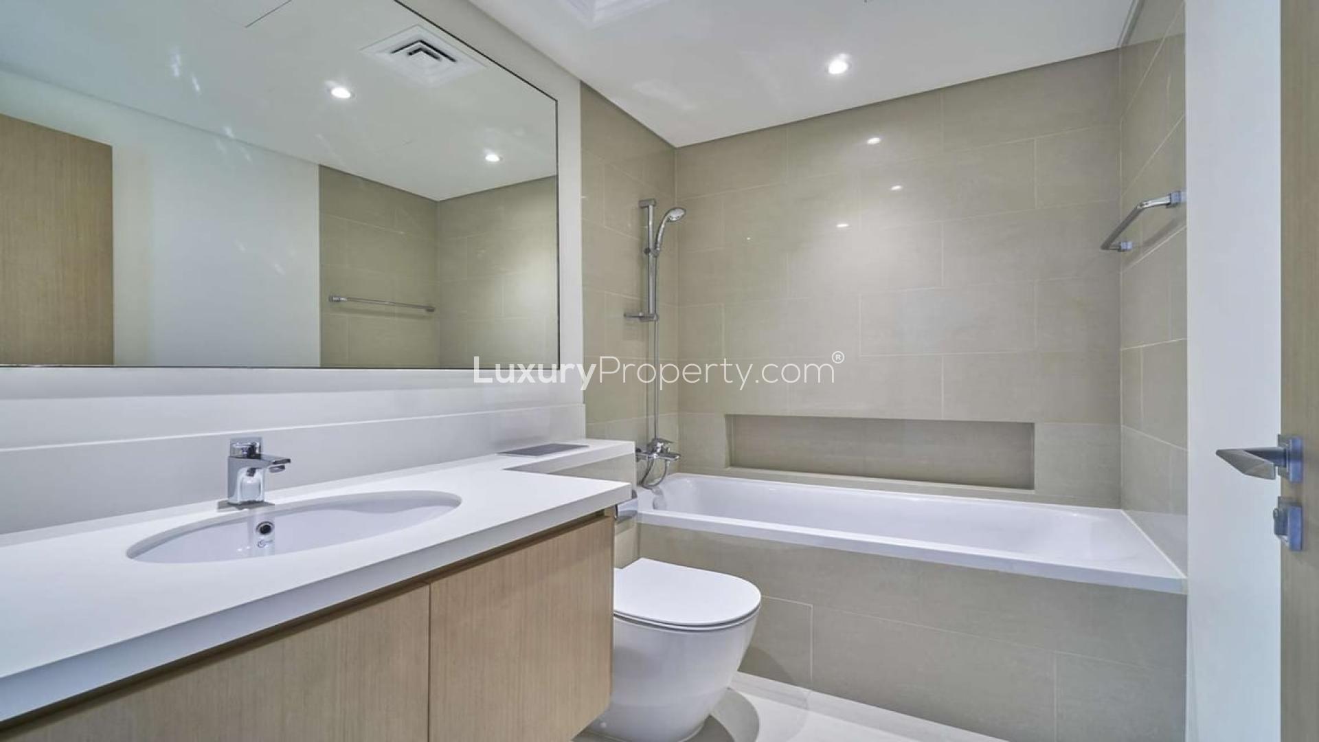 Brand-new Dubai Creek Harbour apartment with Burj Khalifa view, spacious living room, large windows