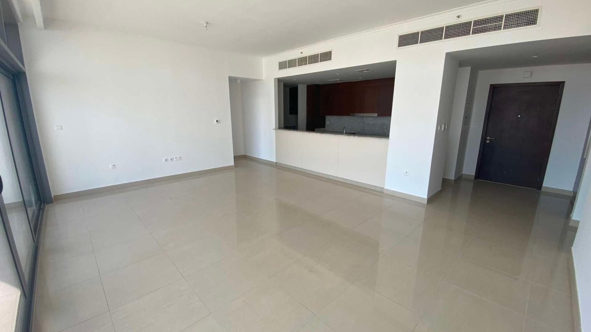 Spacious living room with large windows in 3-bedroom apartment, Mulberry Park Heights, Dubai Hills Estate