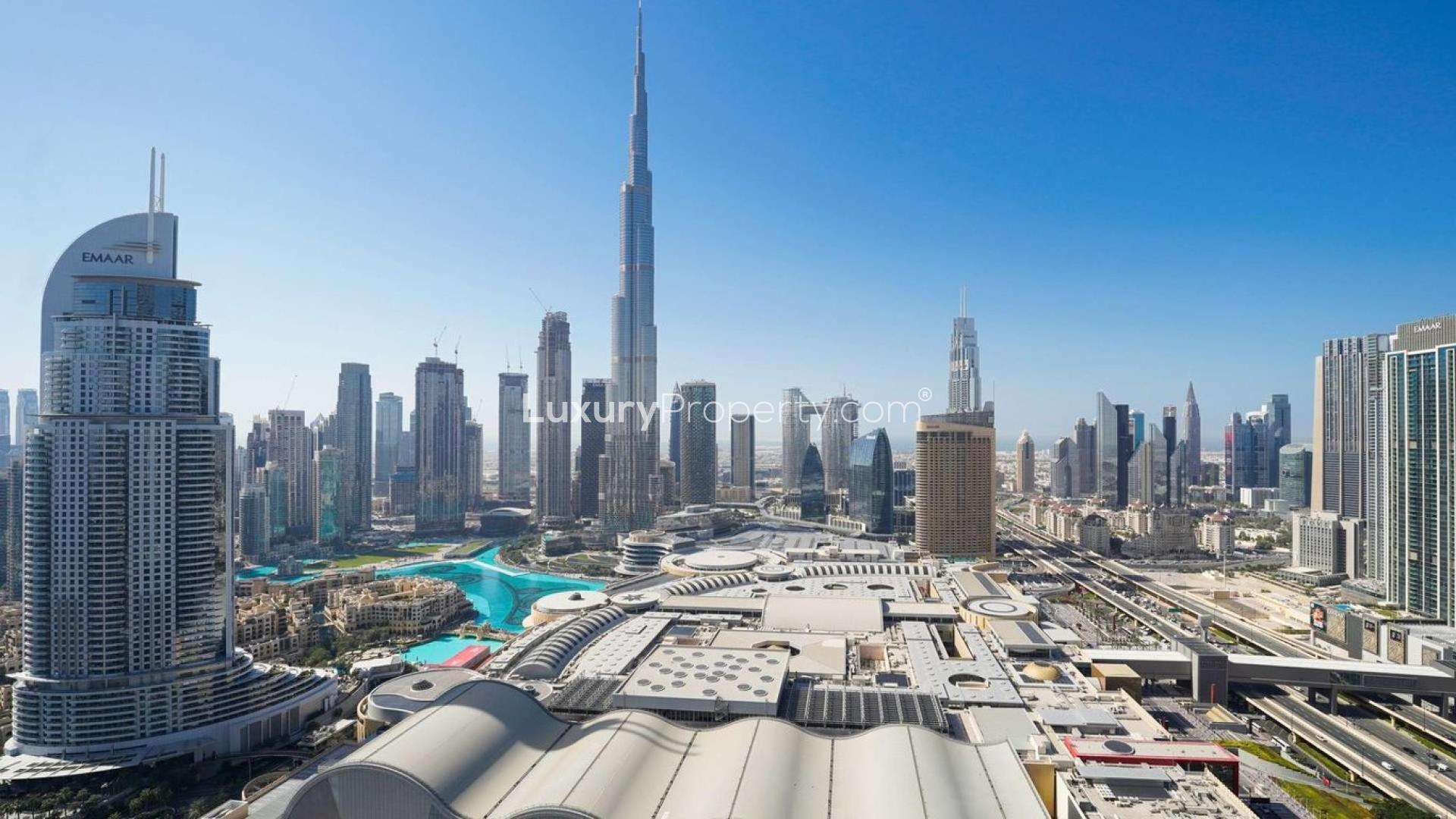 Furnished living room in high-floor apartment, Fountain Views, Downtown Dubai, for rent