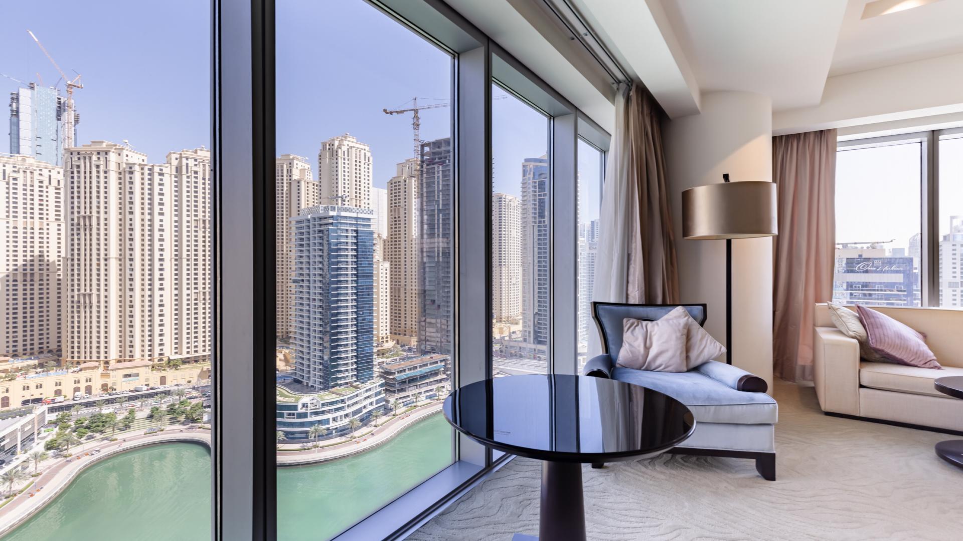 Furnished high-floor apartment living room with marina view in Address Dubai Marina