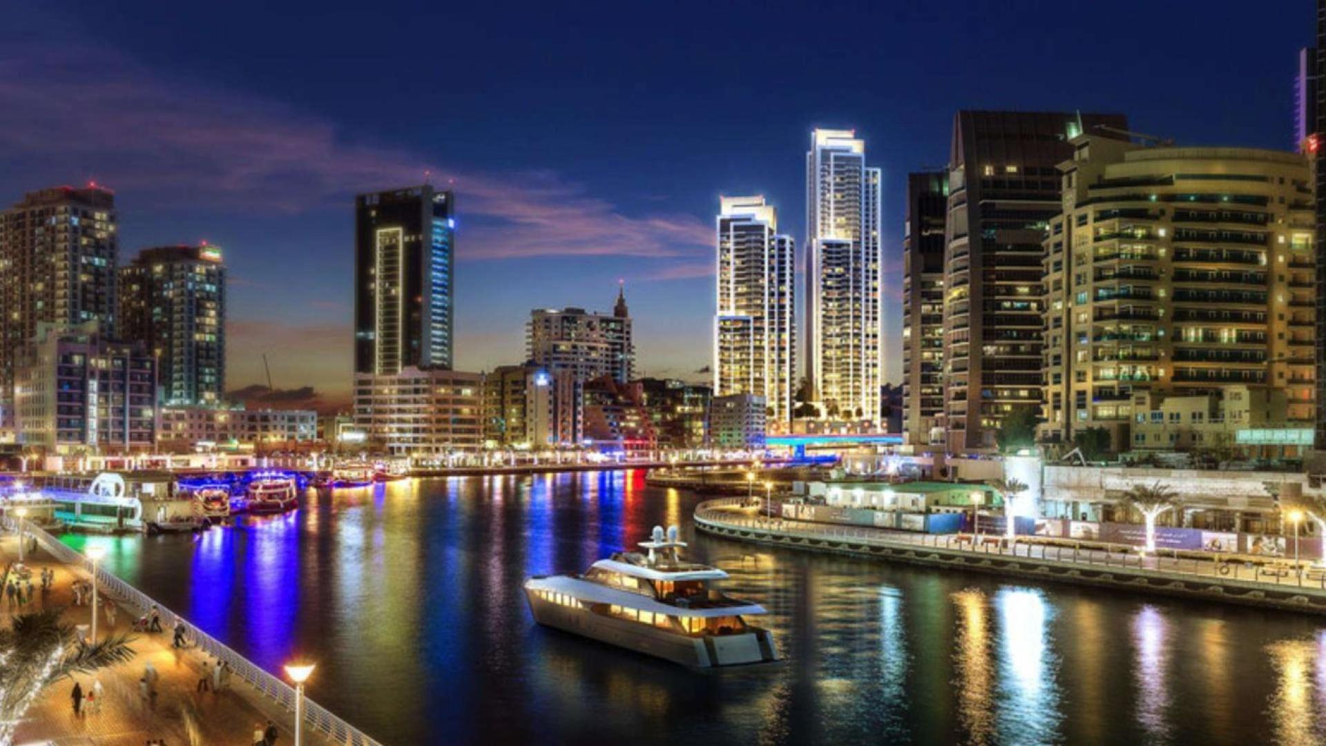 Luxury apartments in Dubai Marina with stunning waterfront views and modern architecture