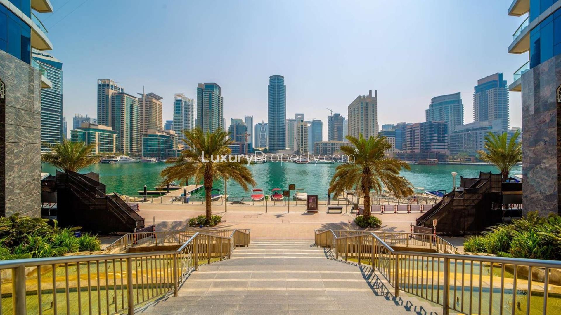 High-floor view of Paloma Tower in Marina Promenade, Dubai Marina