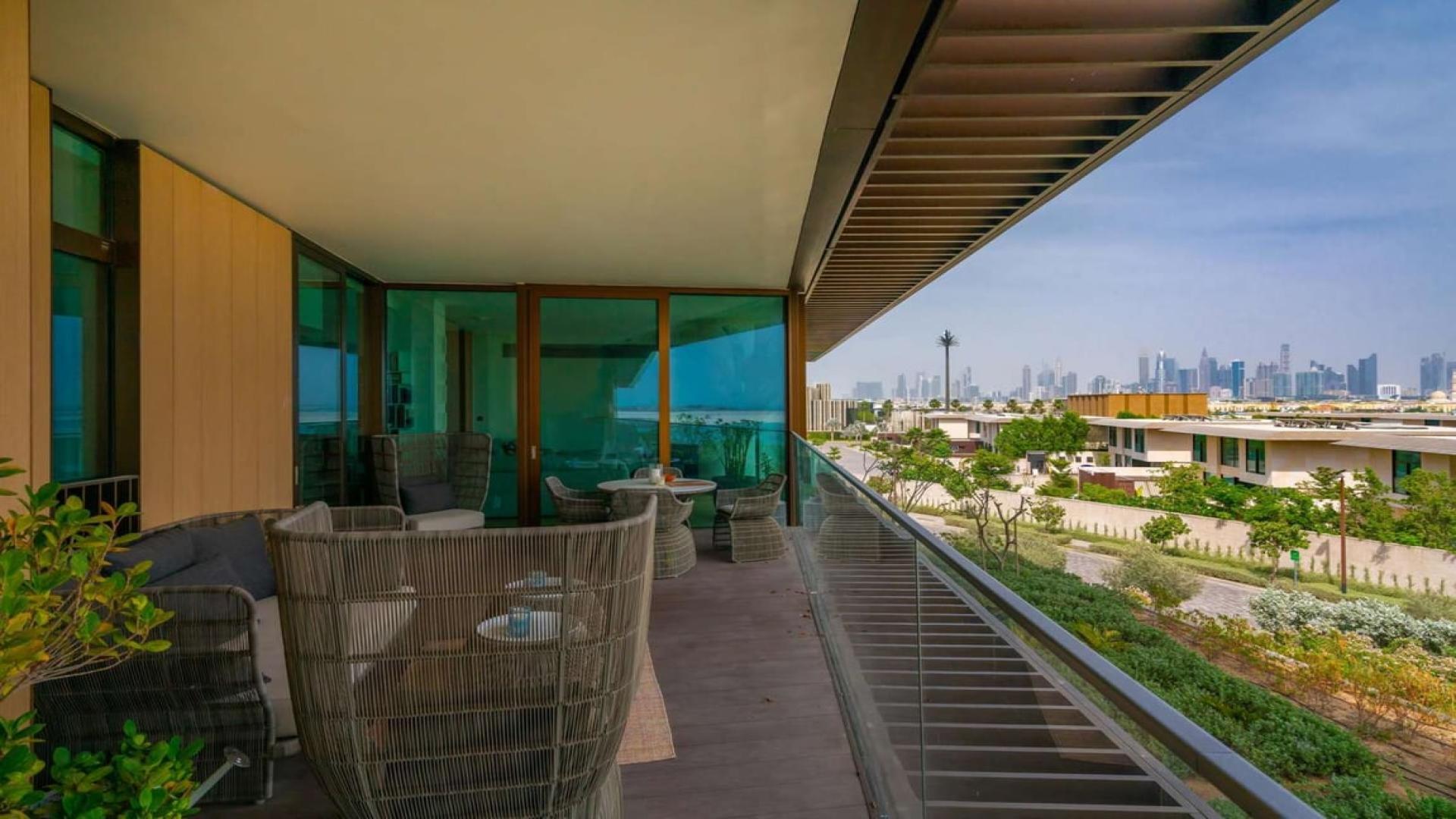 Luxurious living room in three-bedroom apartment, Bulgari Residences, Jumeirah Bay Island