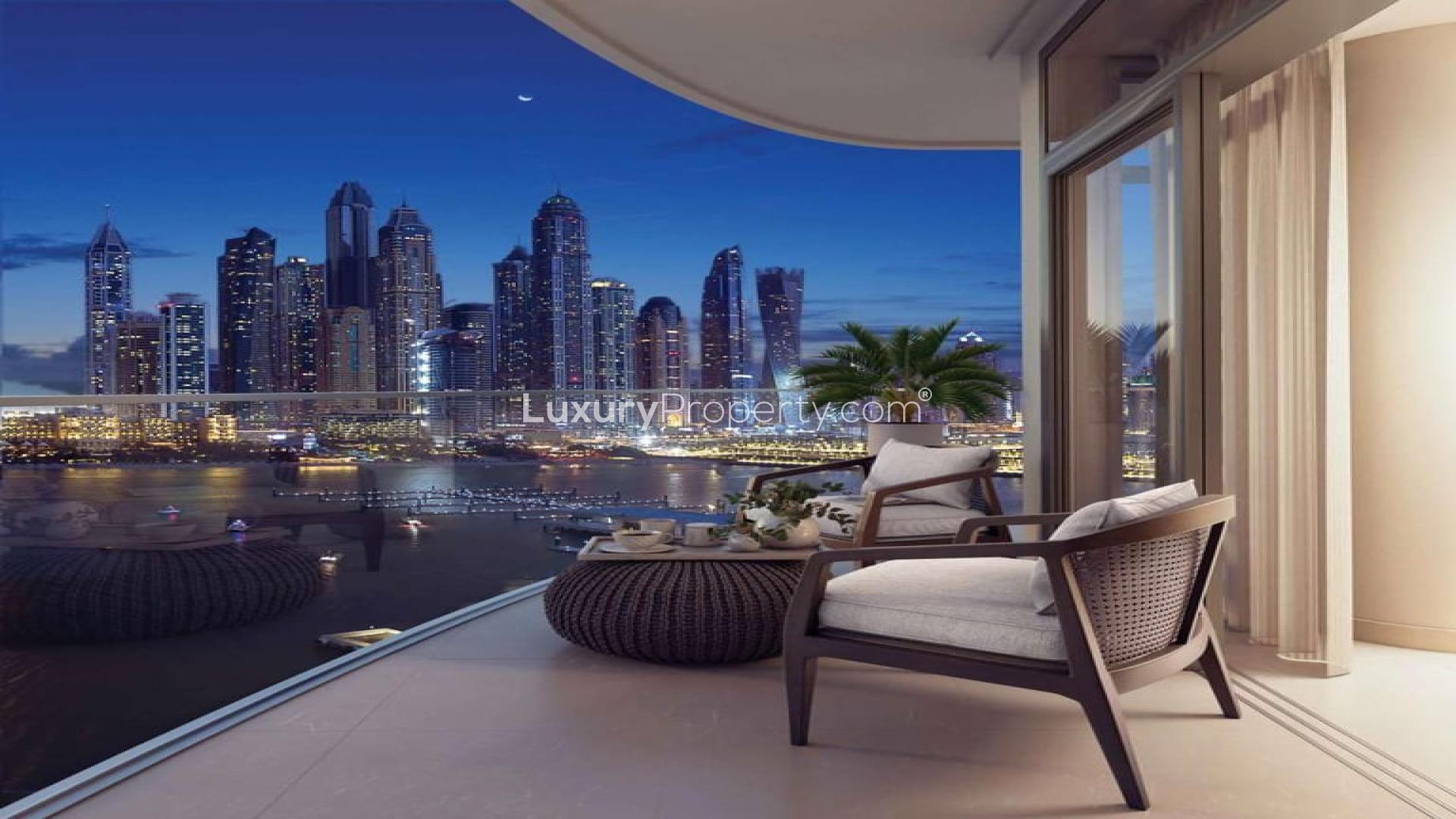 Luxurious Emaar Beachfront apartment with marina skyline views, modern dining and living area