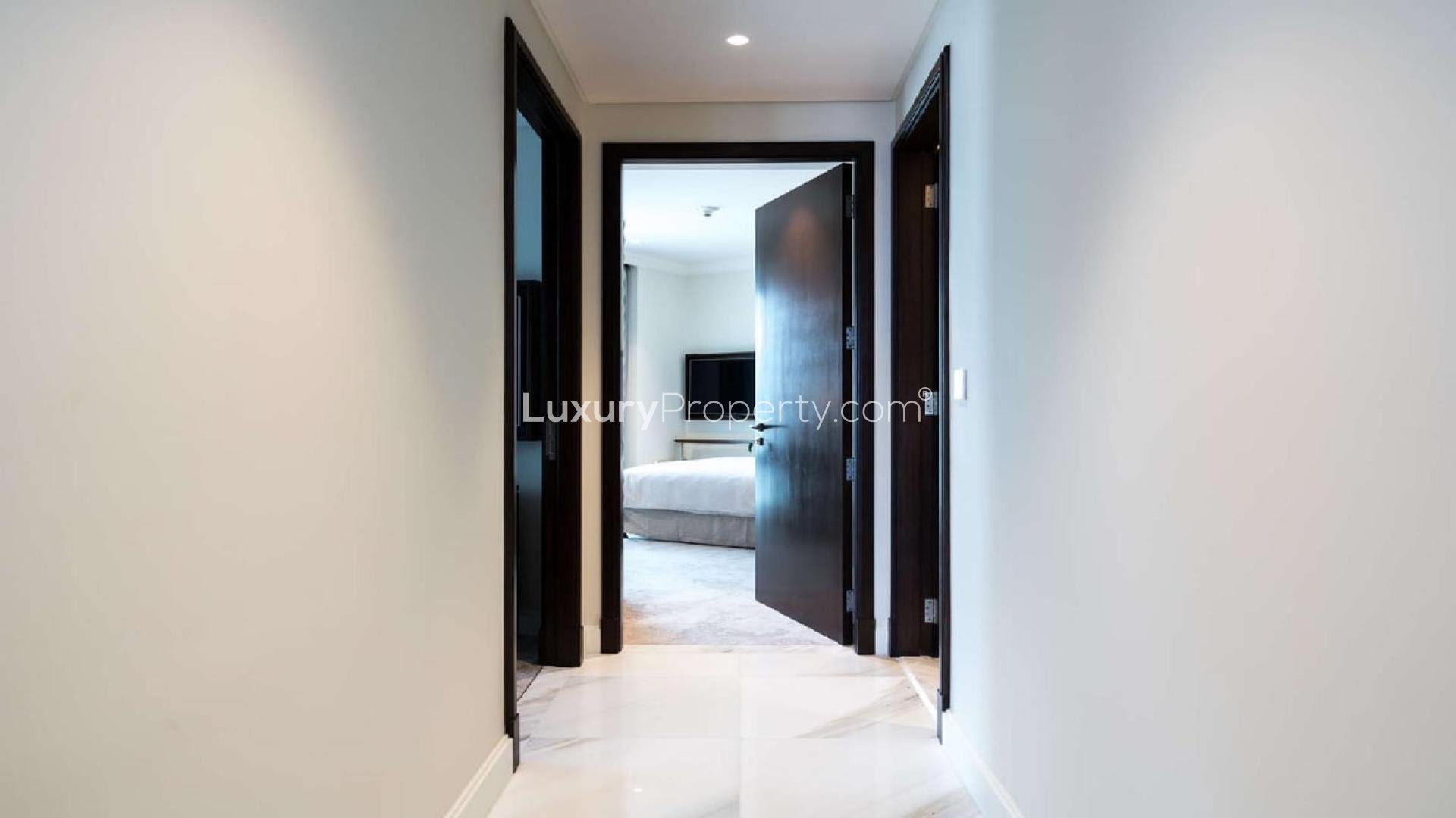 Luxurious living room in 3-bedroom penthouse, Address Fountain Views, Downtown Dubai, for rent