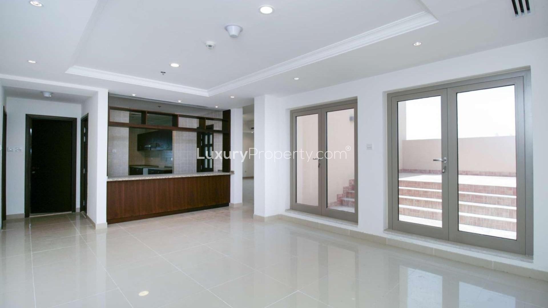 Modern living area in beachfront 3-bedroom duplex, Sarai Apartments, Palm Jumeirah