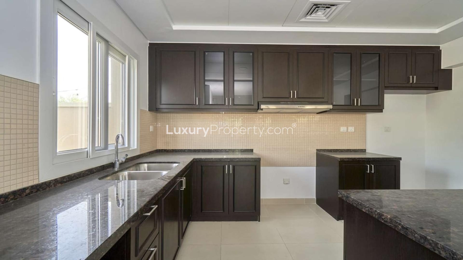 Modern kitchen and living area in 4-bedroom townhouse, Casa Viva, Serena for rent