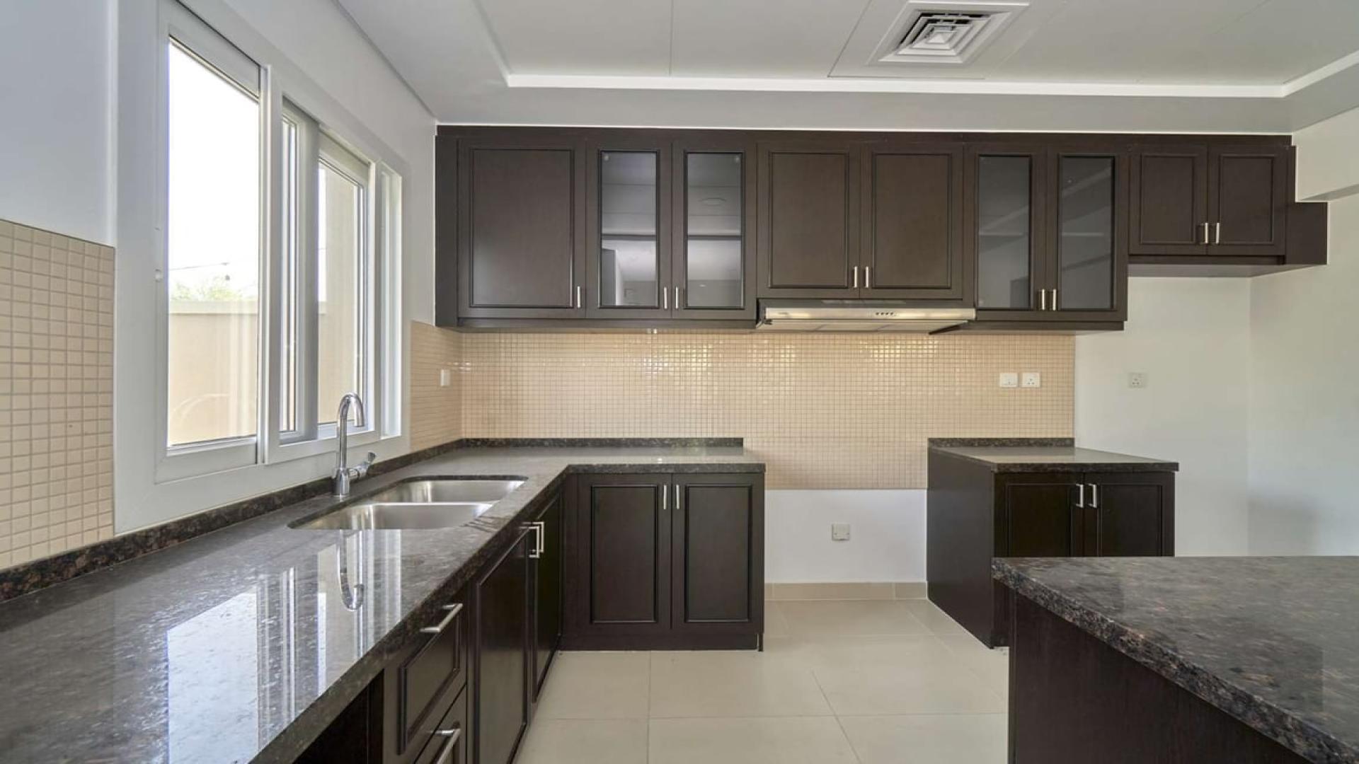 Modern kitchen and living area in 4-bedroom townhouse, Casa Viva, Serena for rent