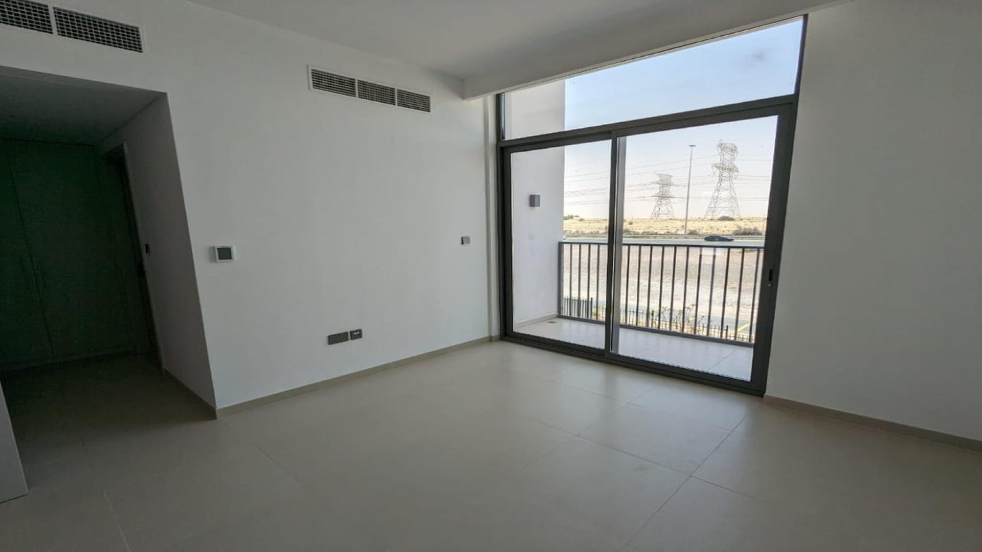 Modern kitchen in spacious 3-bedroom townhouse, Spring Sanctuary, Arabian Ranches 3