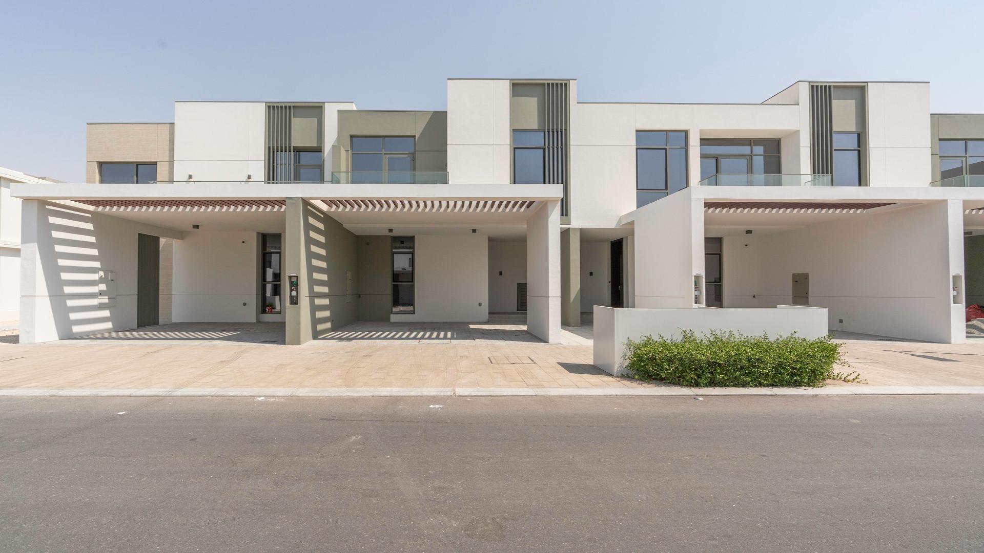 Modern townhouse exterior in Arabian Ranches 3