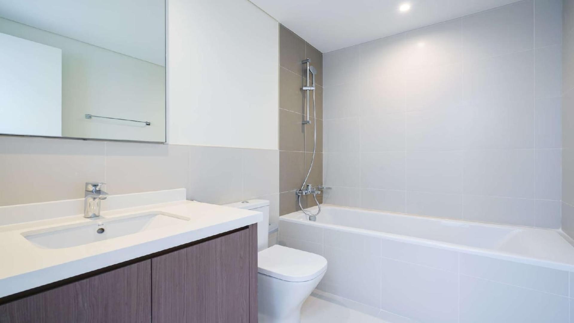 Bright open-plan living area in 3-bedroom townhouse, Reem, Arabian Ranches 2