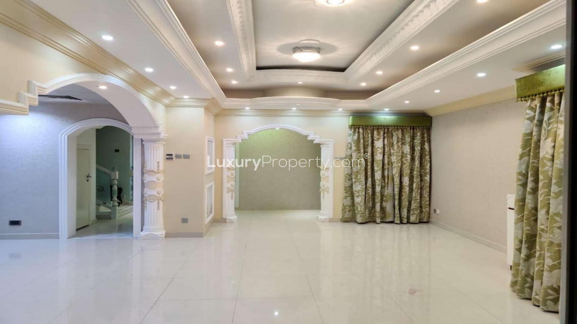 Elegant interior arches in spacious 3-bedroom villa for rent, The Springs 8, Emirates Living