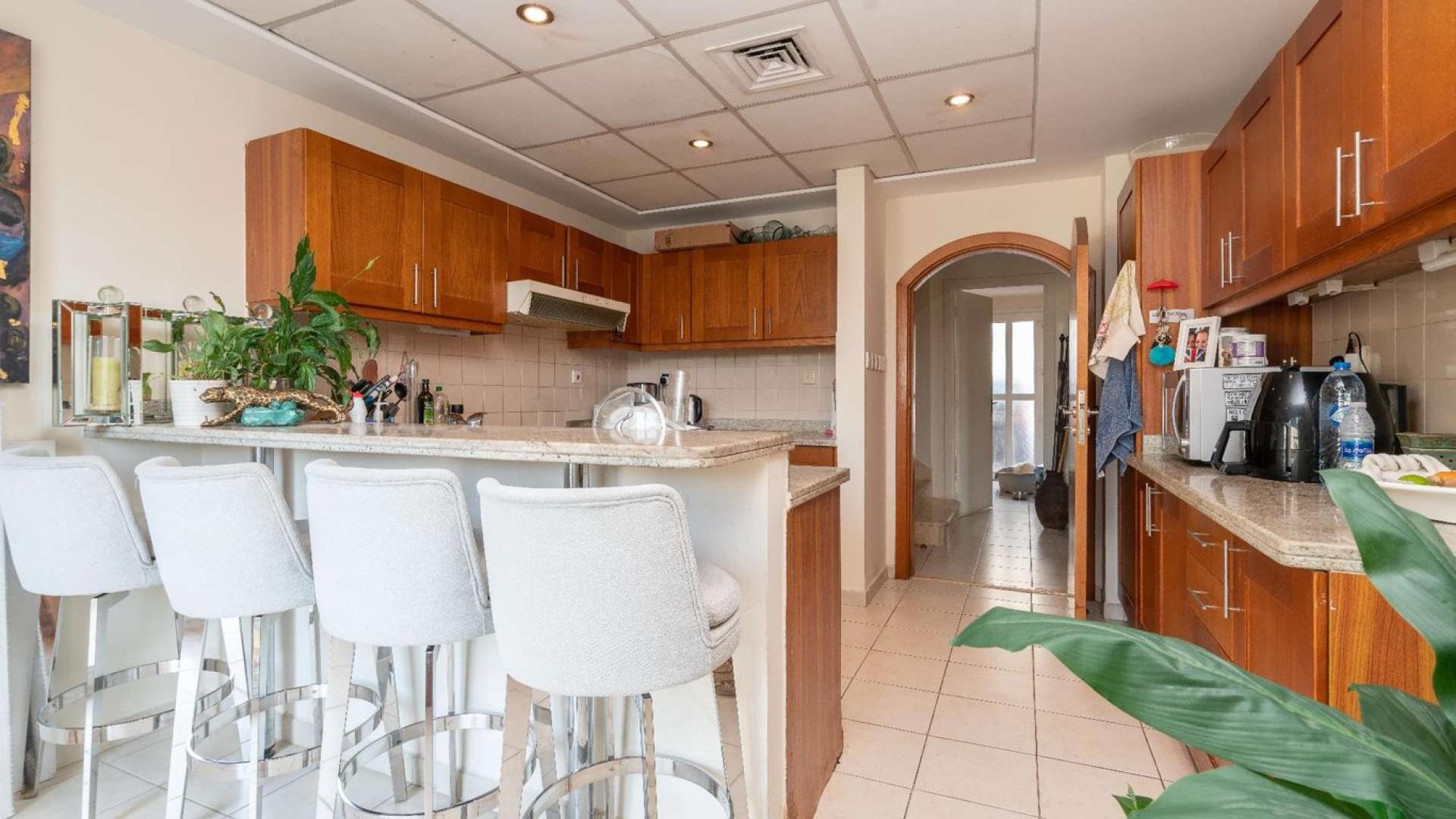 Bright living area in 3-bedroom villa, Al Reem 1, Arabian Ranches, for rent