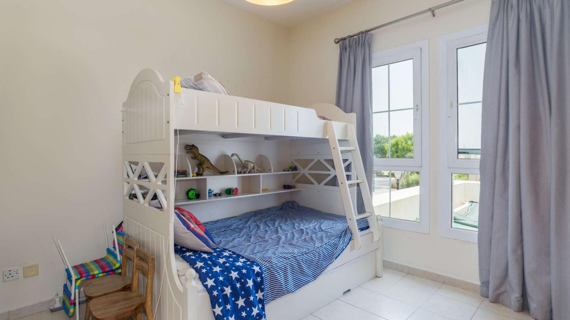Child's bedroom with bunk bed in Al Reem 1 villa for rent, Arabian Ranches