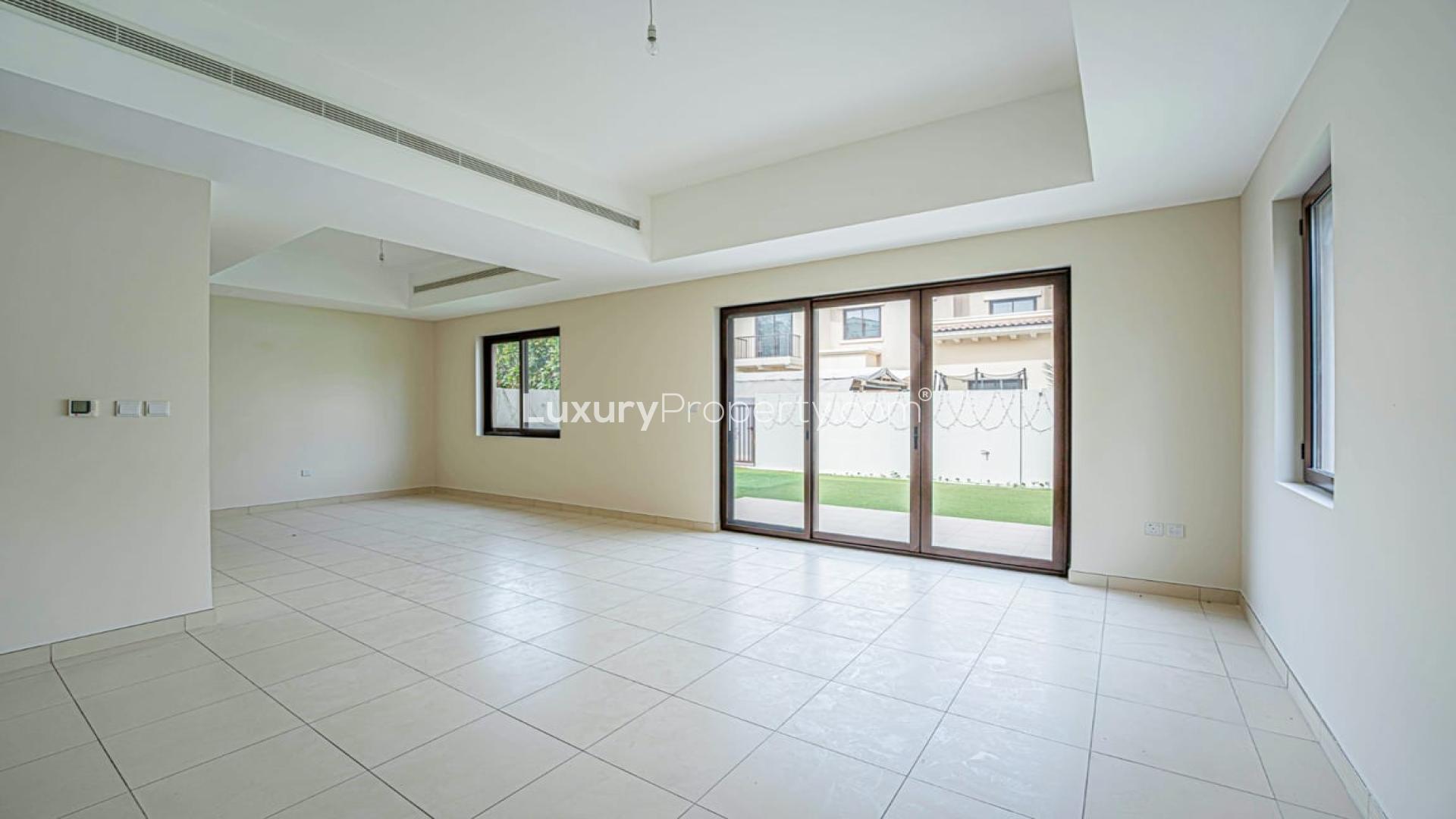 Bright living room in 3-bedroom villa for rent, Mira 3, Reem community