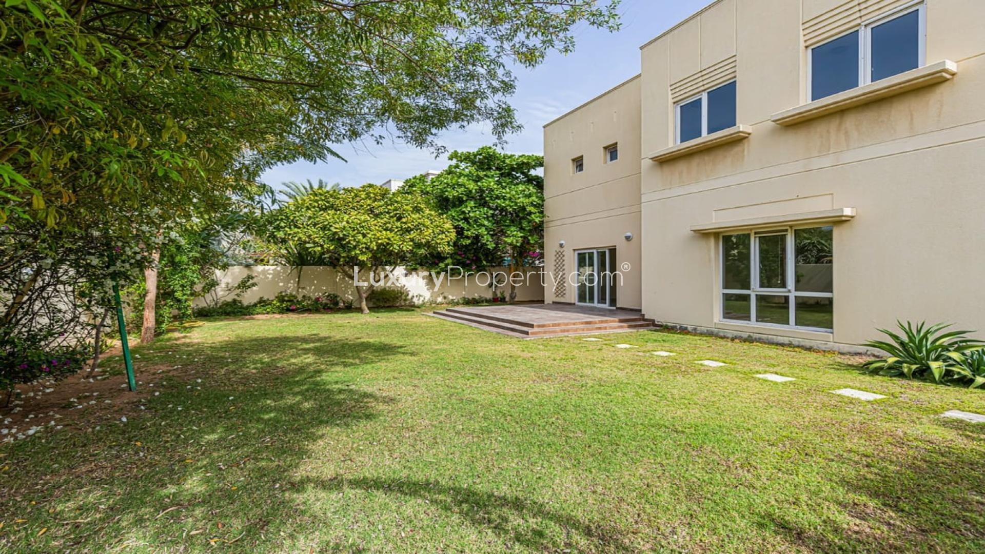 Luxurious 3-bedroom villa with lush garden in Meadows 9, available for rent