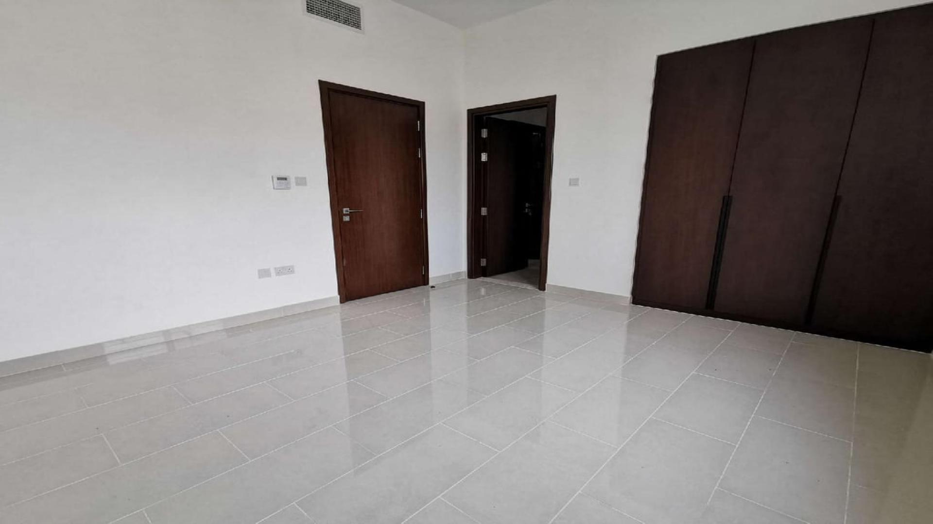 Single Row Private Villa for Sale in Azalea, Arabian Ranches 2, Desert View Exterior