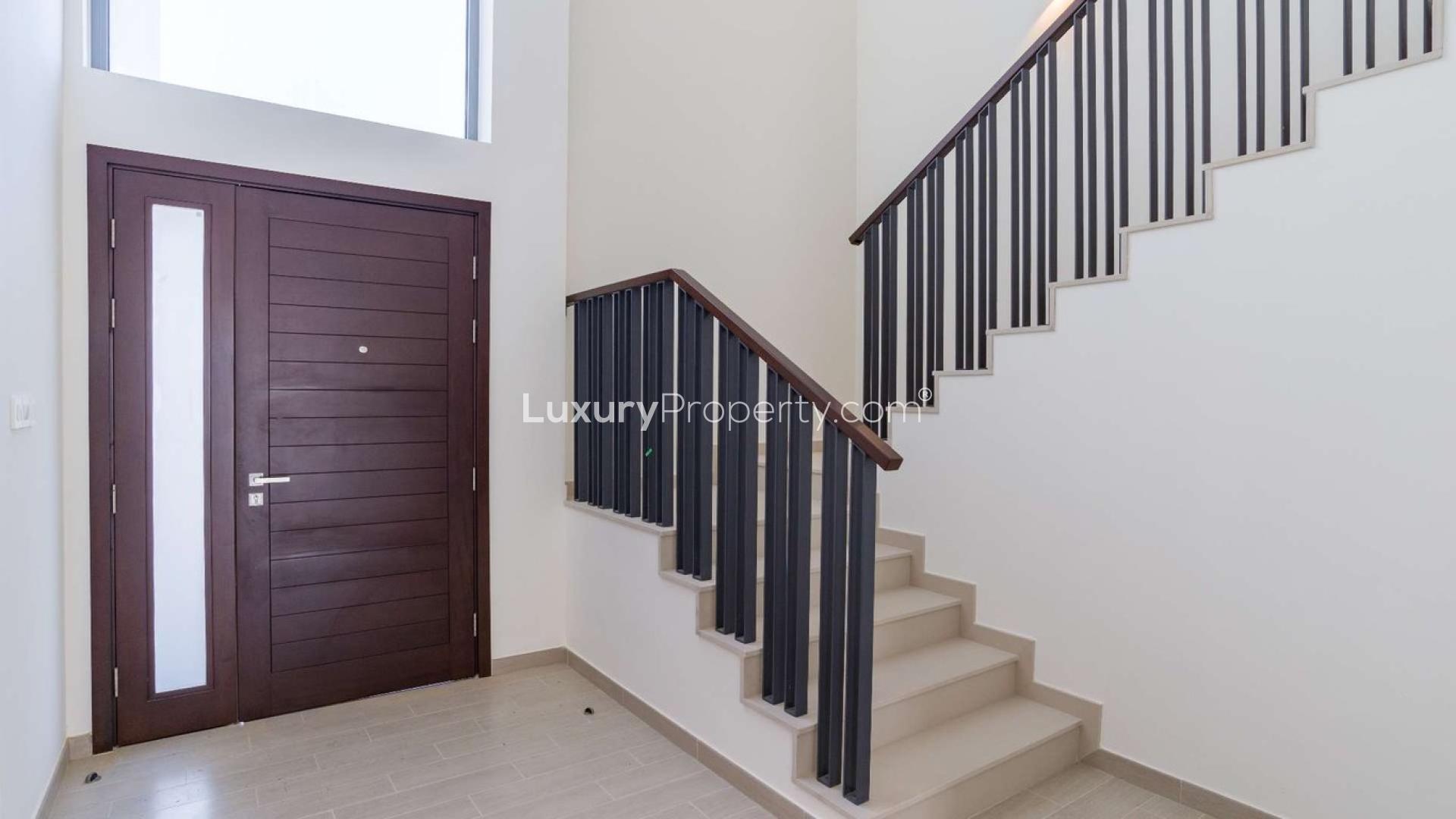 Stunning three-bedroom villa for sale, modern design, independent family home exterior