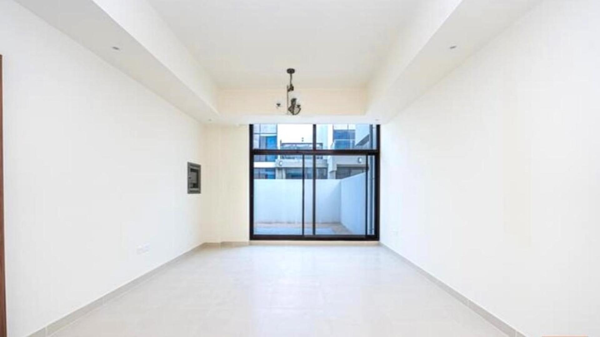 Bright living room in single-row villa, District 11, Mohammed Bin Rashid City