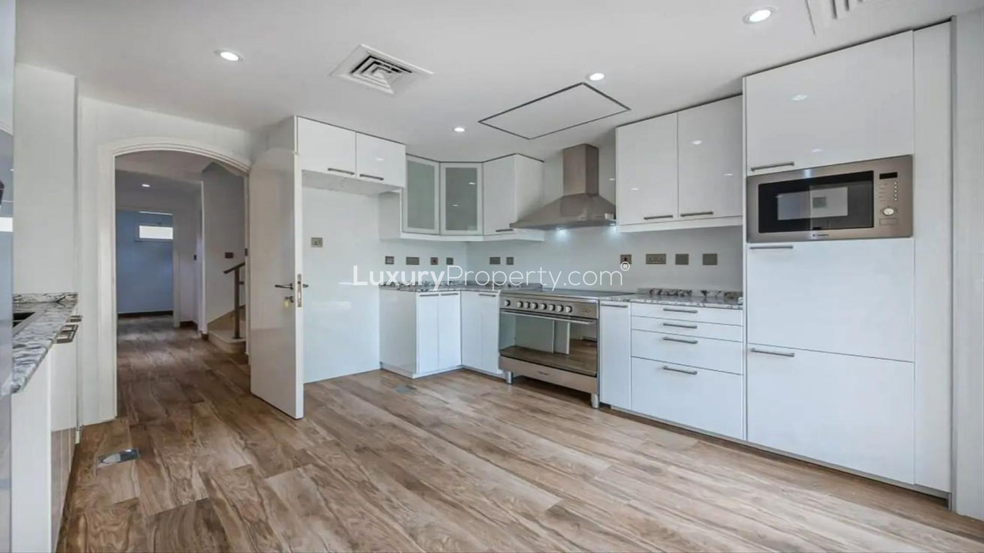 Bright, spacious living area in upgraded 3-bedroom villa, Zulal, The Lakes, Dubai