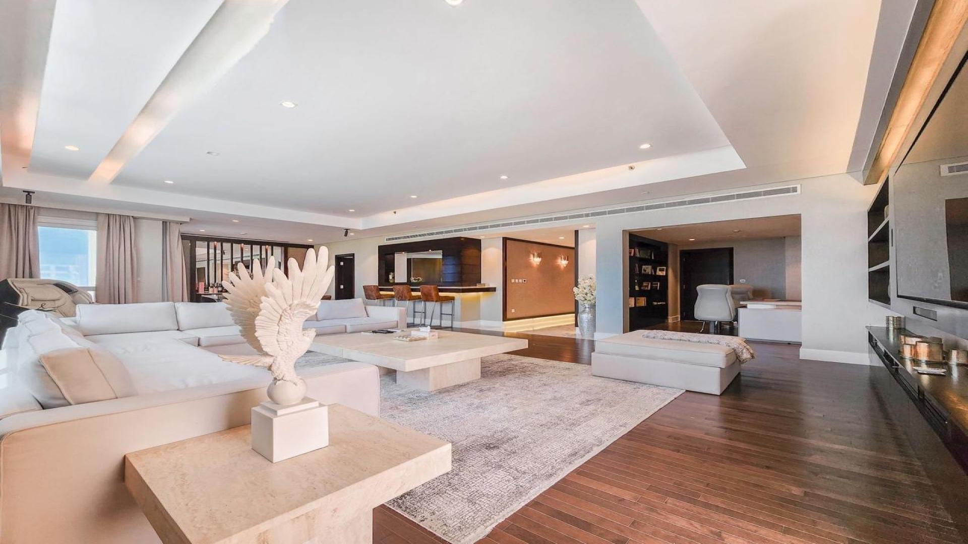 Stunning marina view from apartment in Marina Residences 2, Palm Jumeirah for rent