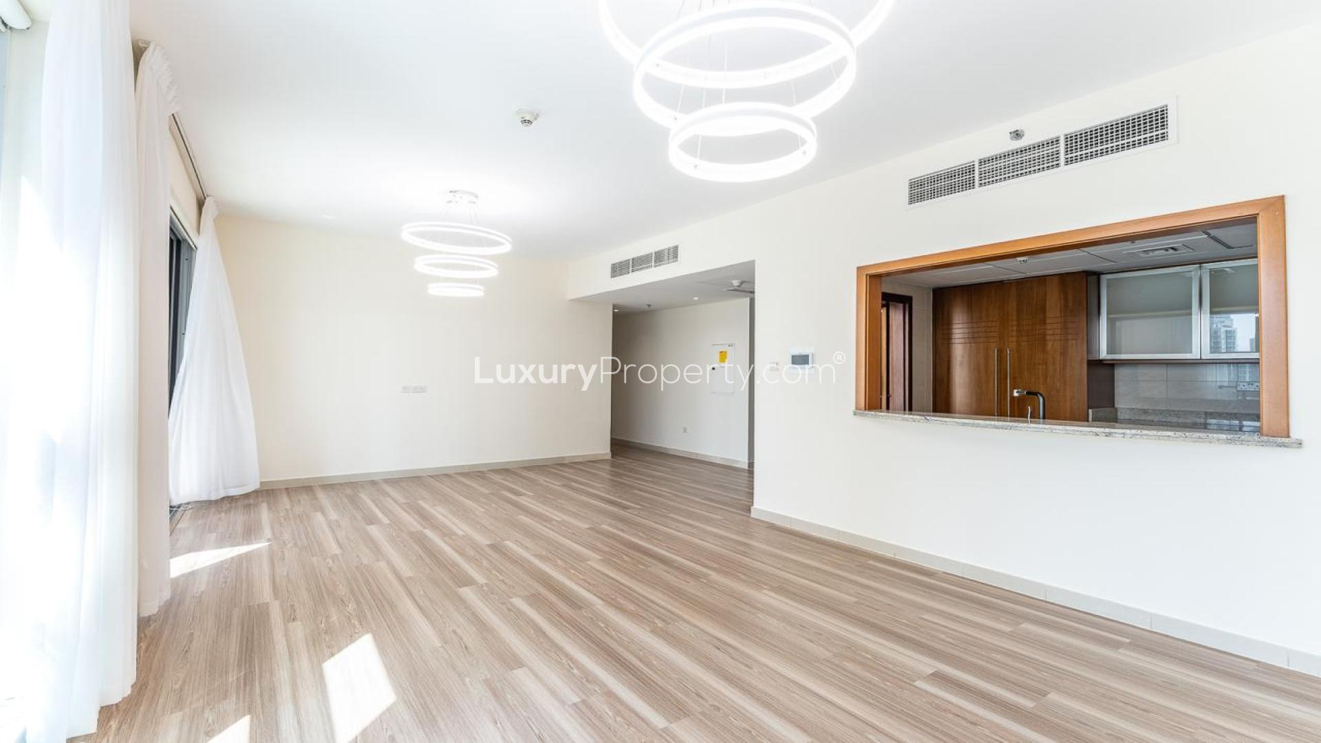 Modern living room with city view in Standpoint Tower 2, Downtown Dubai apartment for rent